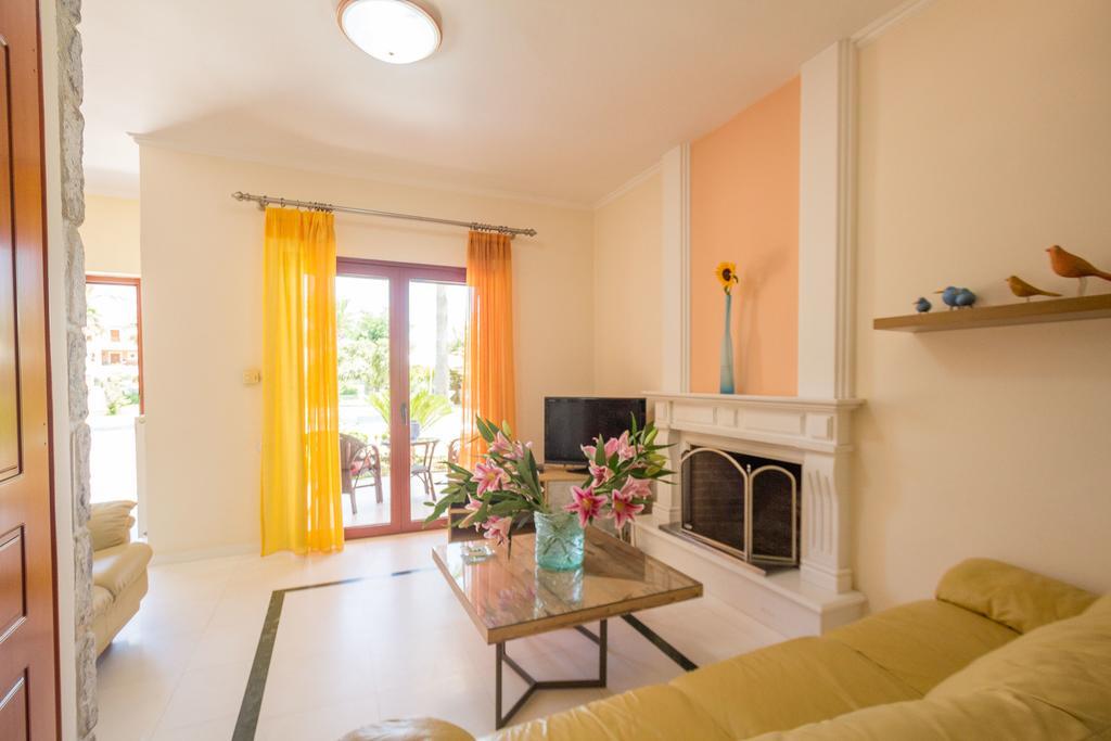Erodios Villas 1 Gerani  Extérieur photo