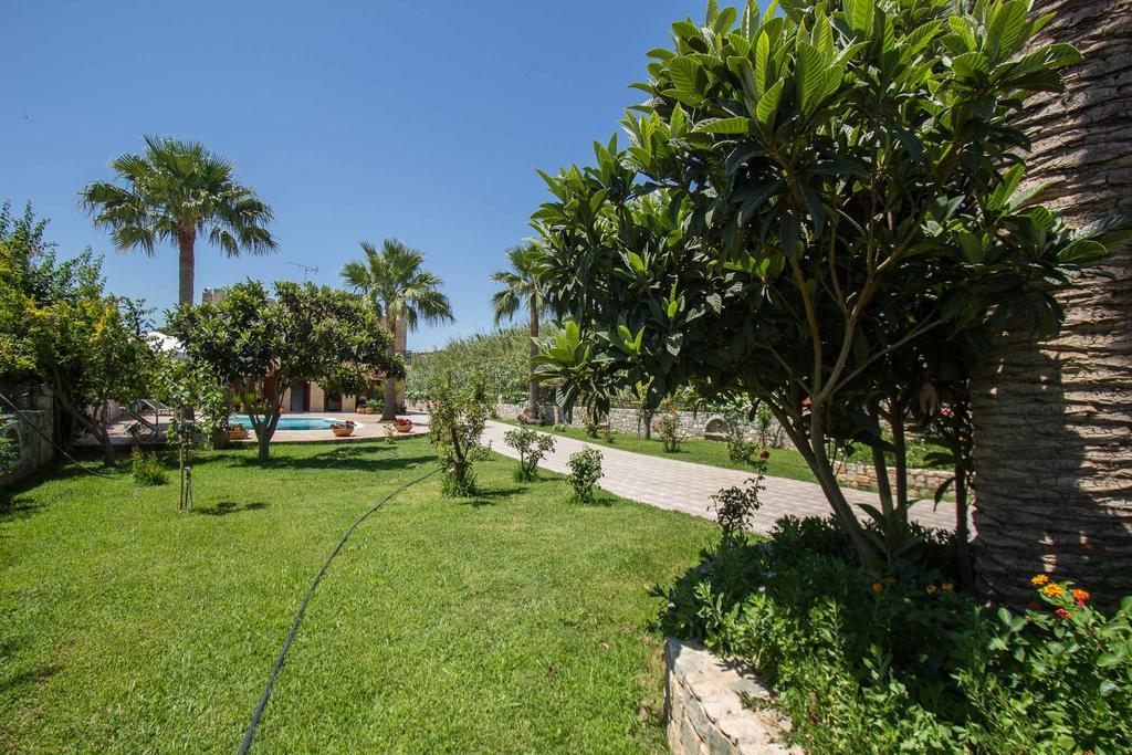Erodios Villas 1 Gerani  Extérieur photo